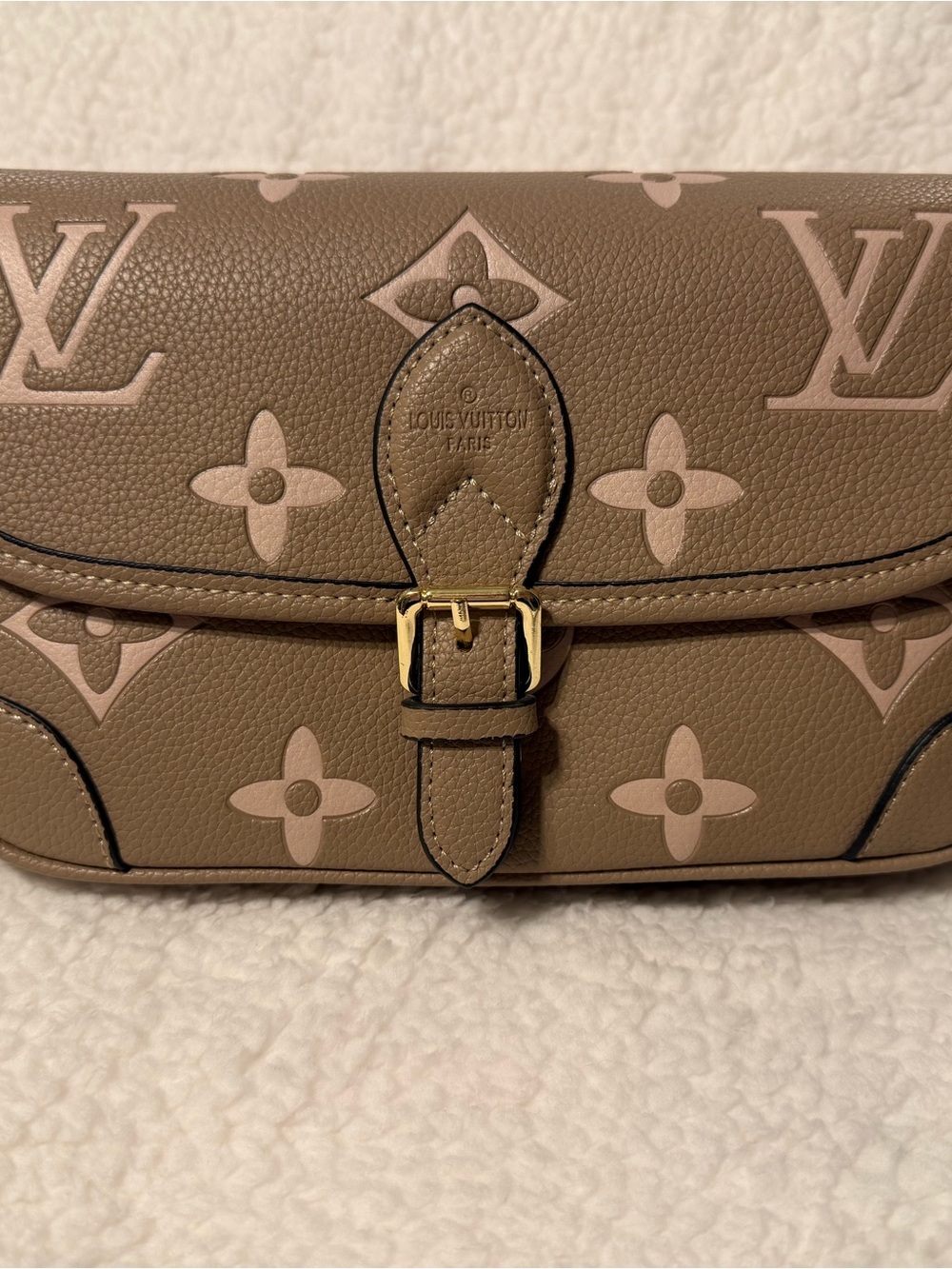 Louis Vuitton Taupe and Blush Monogram Crossbody Bag - Picture 7 of 7
